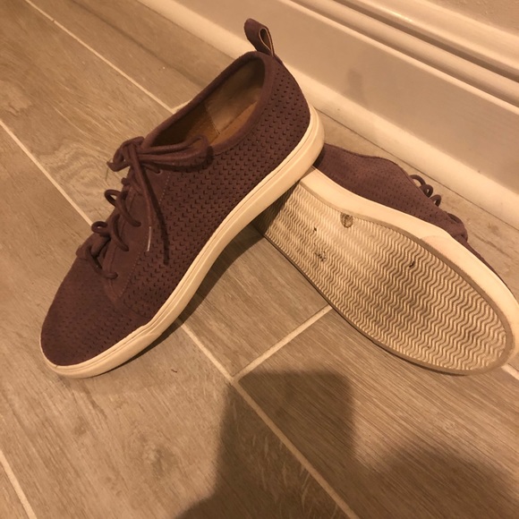 Lucky Brand Tennis Shoes 👟 - Picture 5 of 8